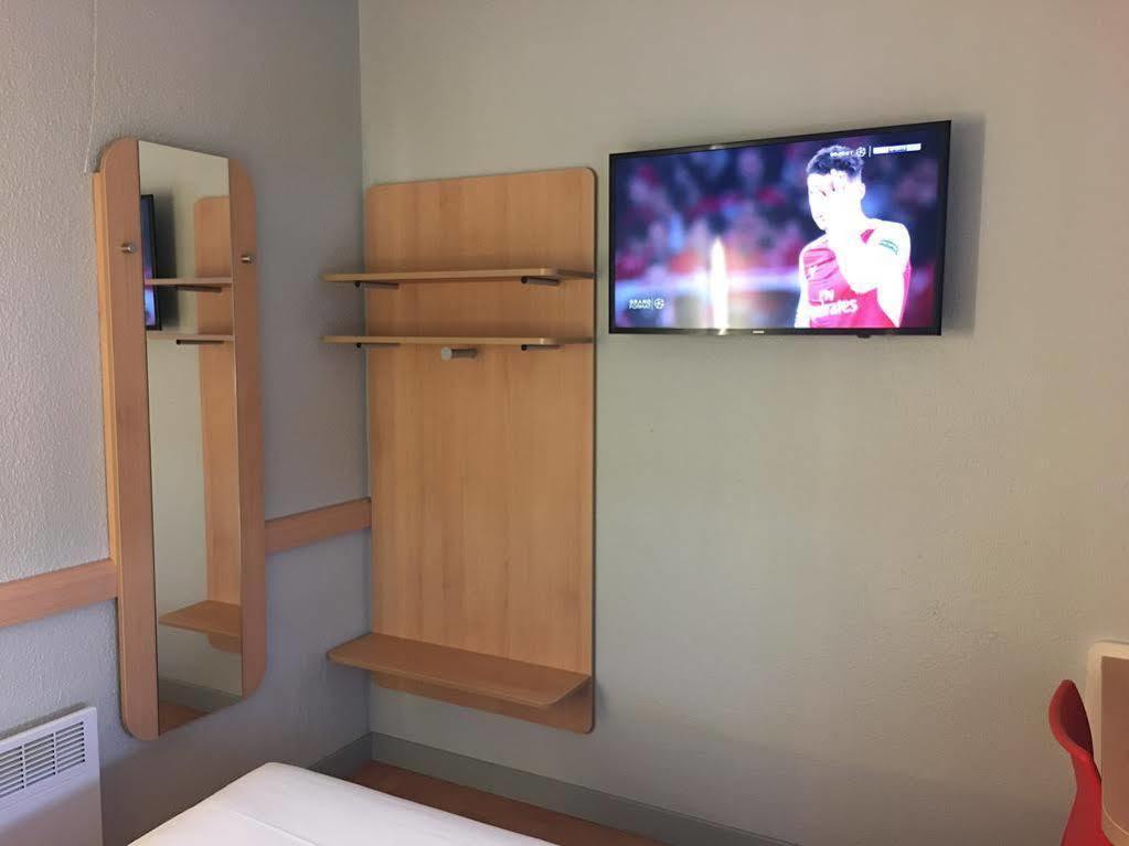 ไอบิส บัดเจ็ต โบบิญี ป็องแต็ง Hotel โบบิญญี ภายนอก รูปภาพ