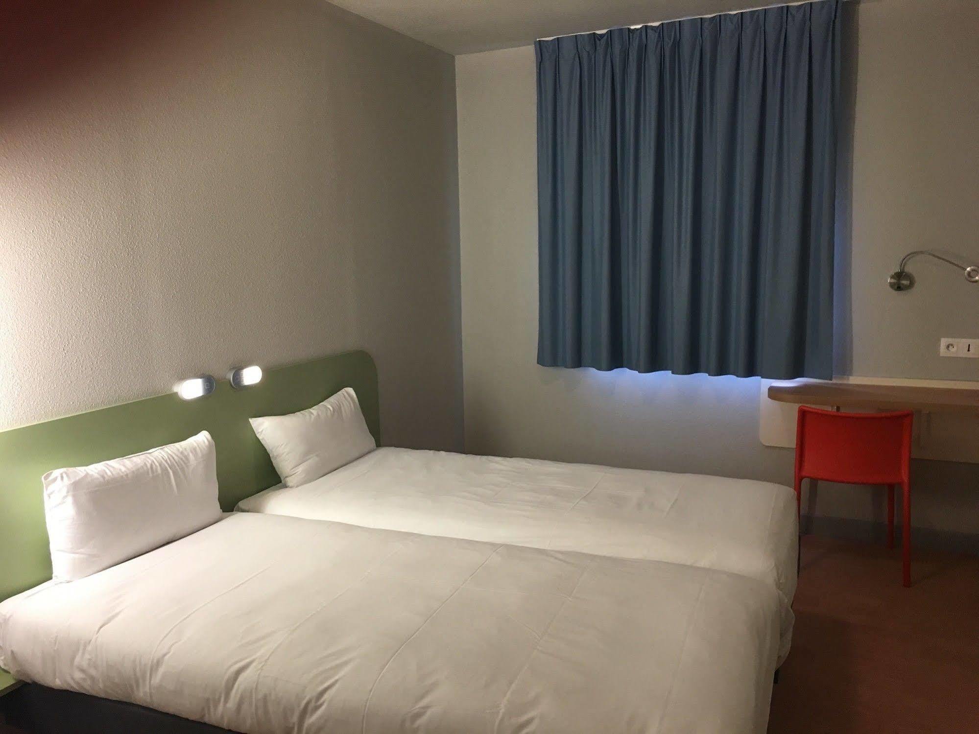 ไอบิส บัดเจ็ต โบบิญี ป็องแต็ง Hotel โบบิญญี ภายนอก รูปภาพ
