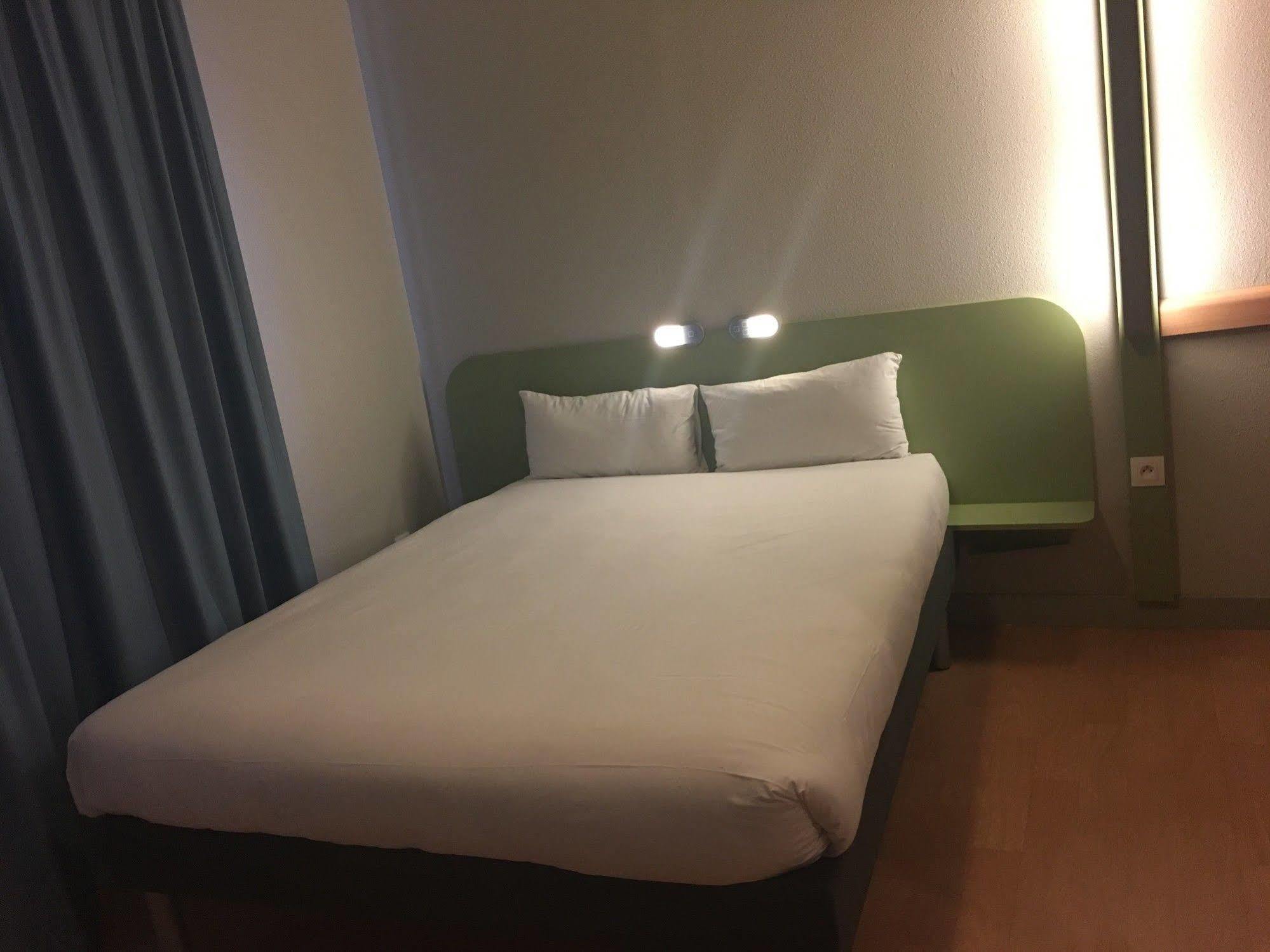 ไอบิส บัดเจ็ต โบบิญี ป็องแต็ง Hotel โบบิญญี ภายนอก รูปภาพ